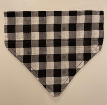 Load image into Gallery viewer, Black Plaid Bandana